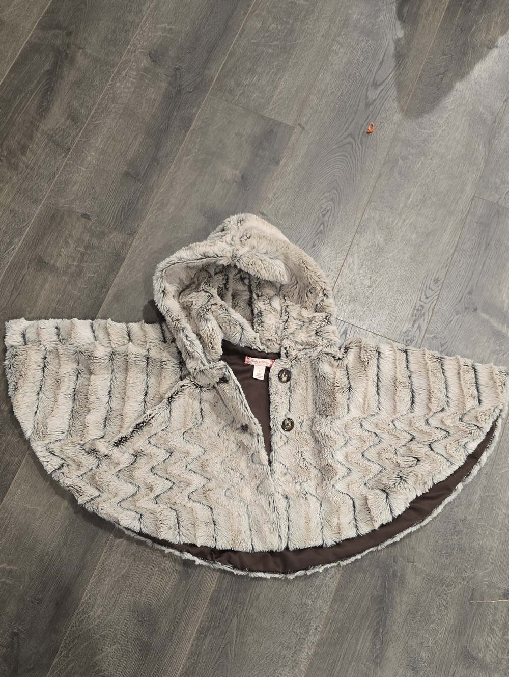 ruby & bloom Light Gray Faux Fur Hooded Poncho